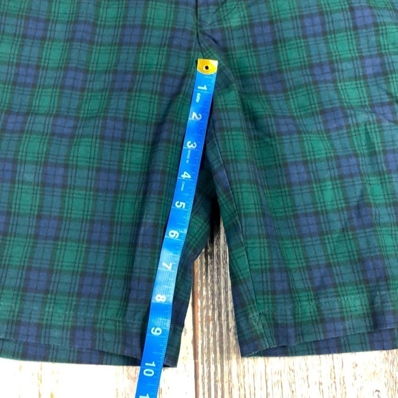 Cremieux Green/Blue Plaid Shorts Size 35 - Picture 6 of 11